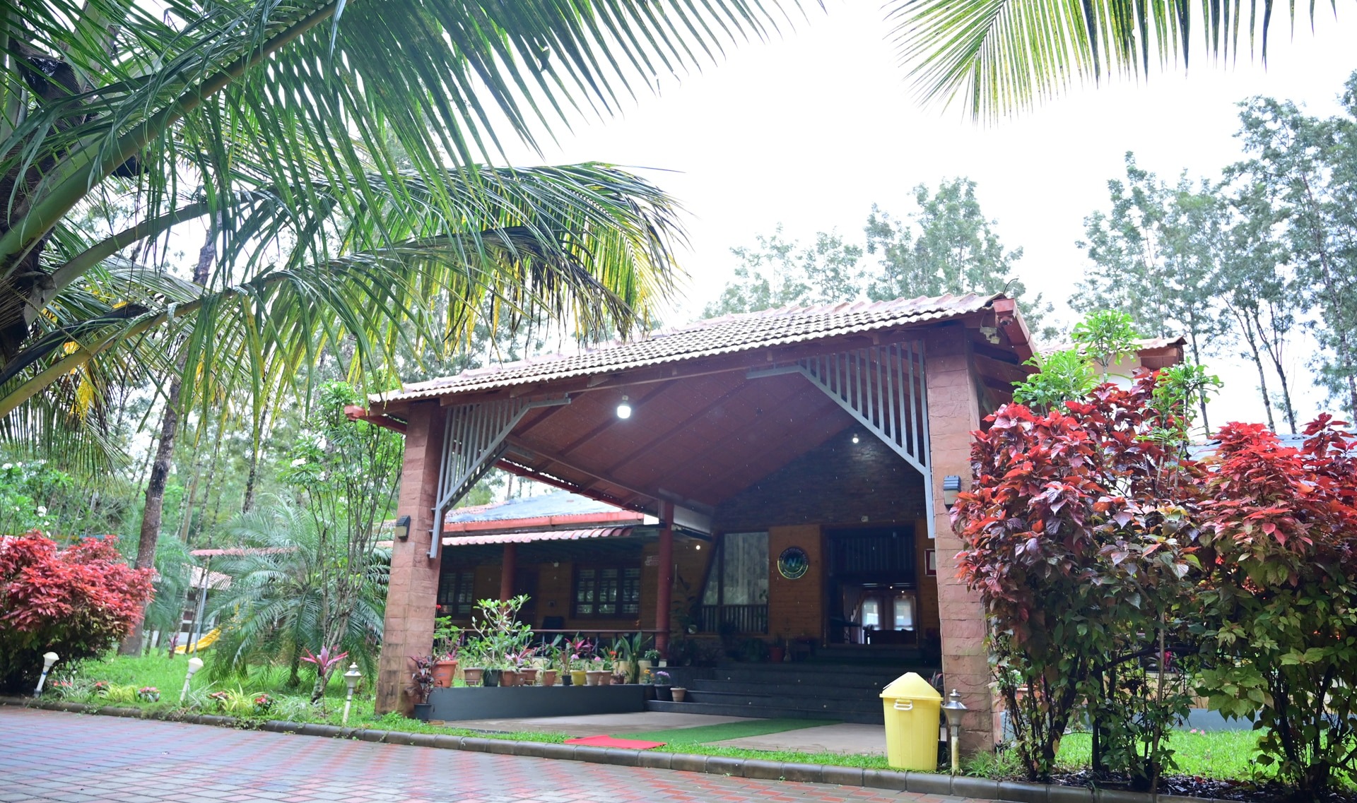 THAVIKA WATER VIEW RETREAT SAKLESHPUR